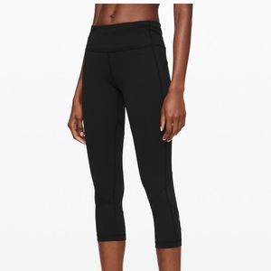 Lululemon black Capri leggings
